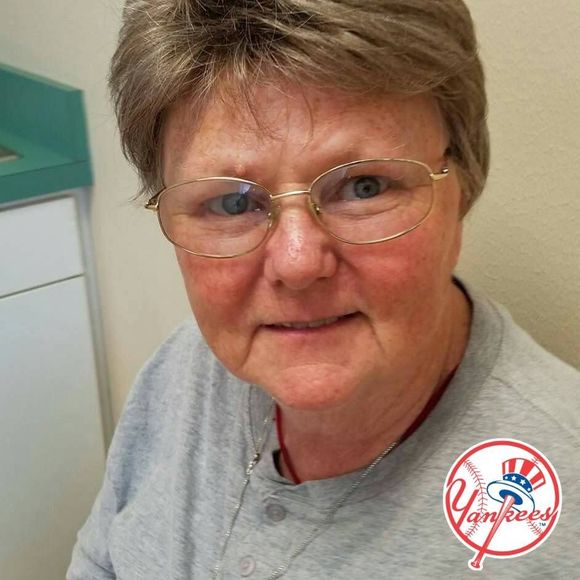 Meet your Posher, Eileen - Picture 1 of 1